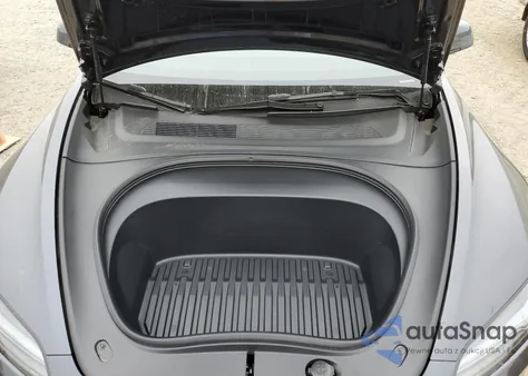 2024 Tesla Model 3 z USA, uszkodzony, nr VIN 5YJ3E1EA2RF863029